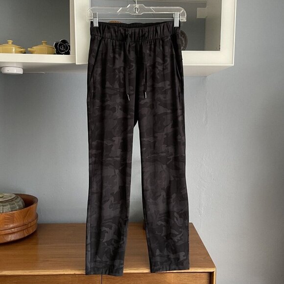 Lululemon On The Fly 7/8 Pant Incognito Camo Multi Grey - Picture 5 of 10